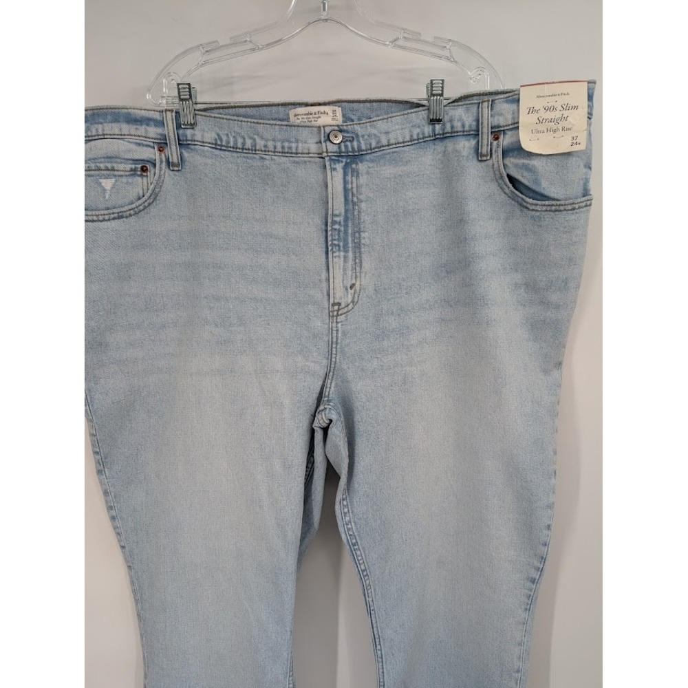 Abercrombie & Fitch NWT Women's the 90's Slim Straight Ultra High Rise sz 37/24R